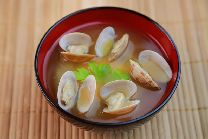 yasuhiroamano150300423.jpg - miso soup of the short-necked clam / japanese food
