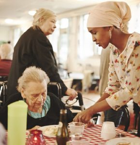 【世界の介護】多様な国籍の入居者に対応するデンマークの老人ホーム