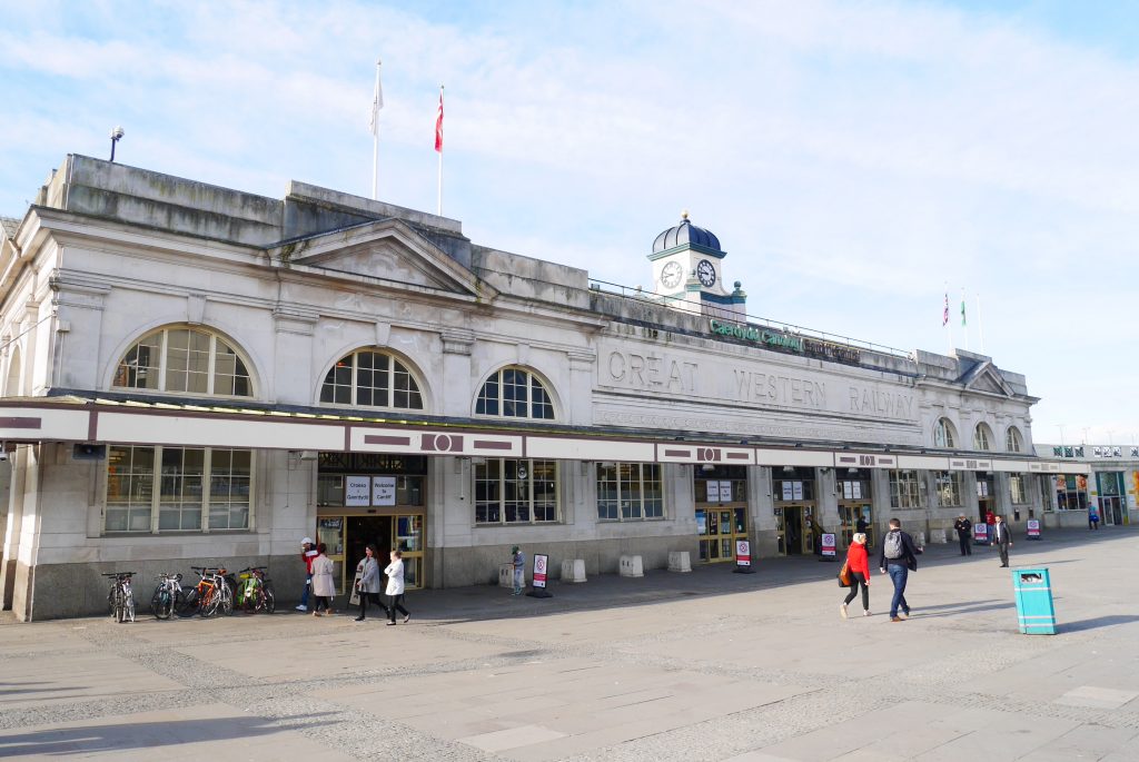 カーディフ中央駅