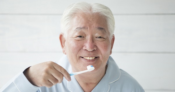 80才で自分の歯は何本残る？実態はなんと……