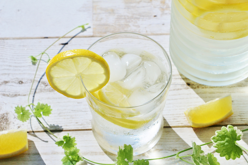 レモン水の画像
