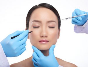 美容整形で病気を予防｜眼、乳房、シモの悩みも…美と健康を両立させる手術とは