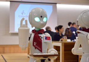 分身ロボット「OriHime（オリヒメ）」が介護や育児と仕事の両立を実現!?　開発者吉藤オリィ氏が考える高齢者問題