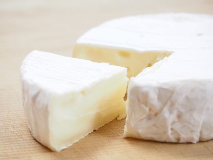 認知症予防にカマンベールチーズが有効の可能性と科学雑誌で研究結果発表