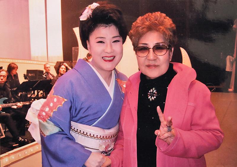 川中美幸さんと笑顔の幸子さん