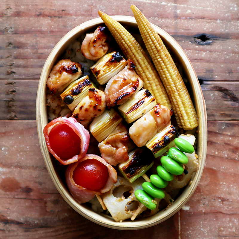 焼き鳥屋さん弁父のお弁当