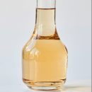酢が入った瓶