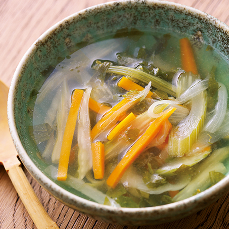 蒸し汁の香味野菜スープ