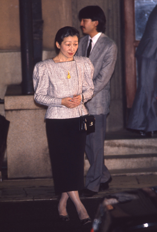 1988年５月29日 聖路加国際病院を訪れる美智子さま