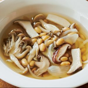 大豆と3種のきのこスープ