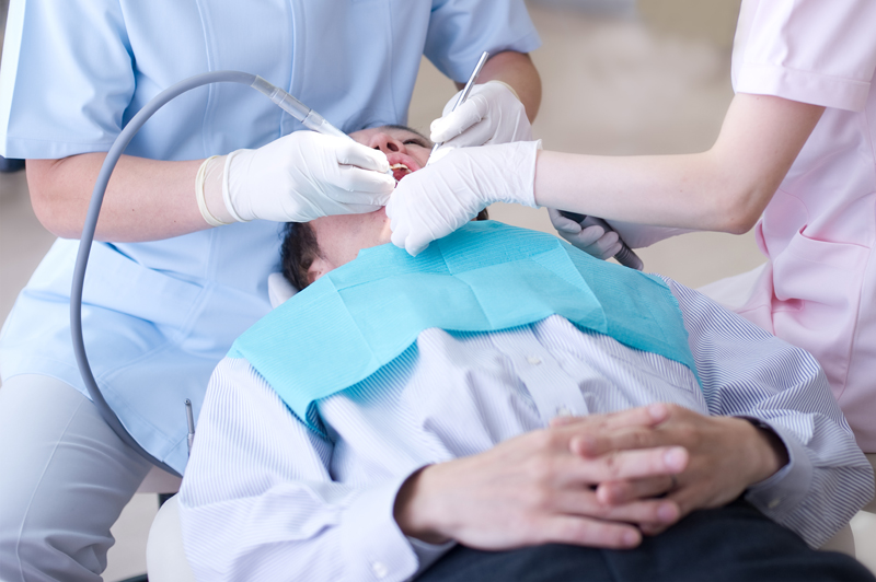 歯科治療の画像