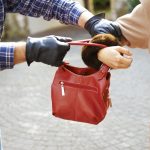 高齢者や女性を狙った事件ファイル5｜実例と対策を防犯アナリストが解説