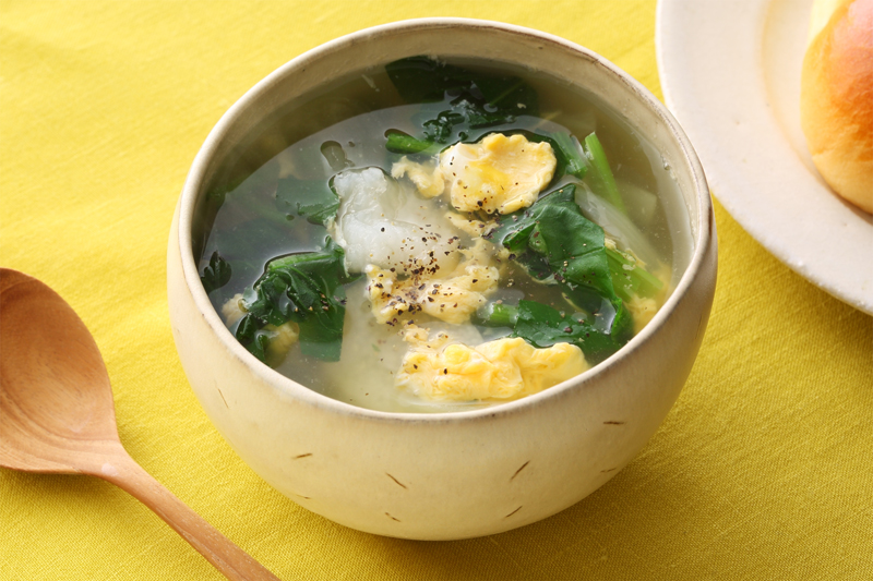 小松菜と叩き長いものかき玉スープ