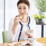 安藤和津さんが『バランス献立』をお試し！「介護食はこんなに美味しく進化したのね」