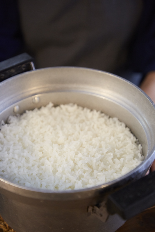 文化鍋で炊きあがったご飯