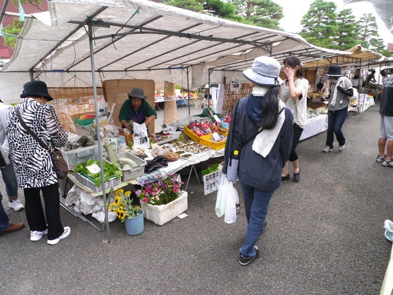 岐阜県・陣屋前朝市