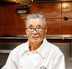 91才の現役料理人・道場六三郎さん「料理は相手を思って手間をおしまない」高齢者が食べやすいサラダレシピも