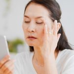 「緑内障」は40才以上の2割も！近視の人ほどなりやすい？原因や予防策を医師が解説