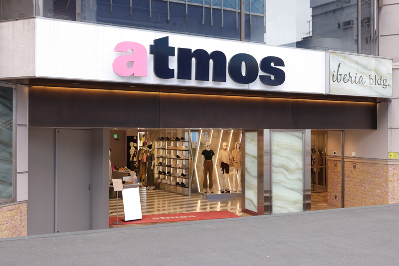 『atmos pink』フラッグシップ原宿店