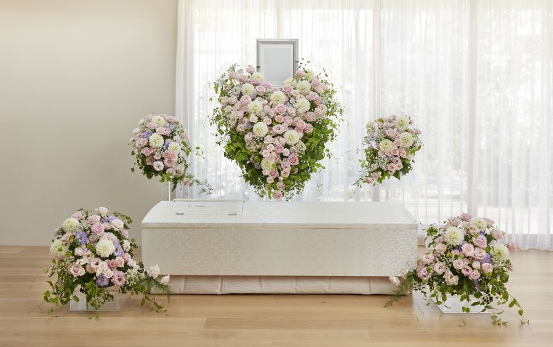 自宅葬専用花祭壇「まなざし」