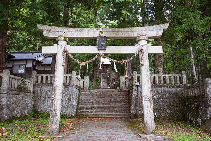 石造りの鳥居