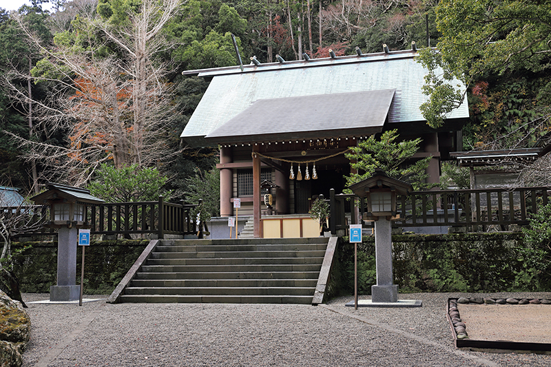 安房神社