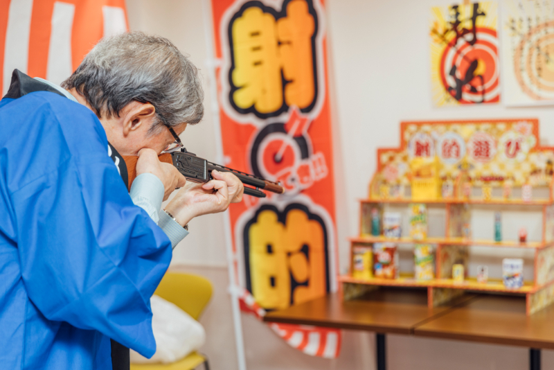 射的をする古賀さん