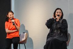 介護現場で働く岩佐真悠子さん＆西田美歩さん