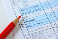 薬に頼らず血圧を下げる＜8秒ジャンプ＞で患者の血圧が150→120に改善！理由とやり方を医師が解説