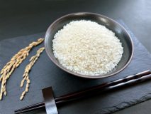 《米の価格》18週ぶり値下げ「たった19円」高騰続く米問題をFPが考察「放出された備蓄米31万トン、ご飯茶碗何杯分か」