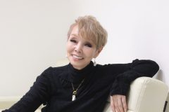 研ナオコさん(71才)、忘れられない祖母の介護と新作映画で演じた認知症の役「頭の中真っ白にして挑んだ」