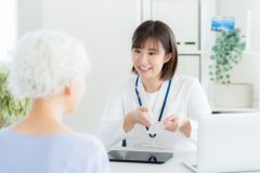 調剤薬局を併設しておりリハビリに加えて服薬面でのサポートも充実