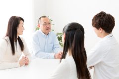 介護は始まる前に話し合っておくことが肝心「自分が40才になったら親と家族会議を」きょうだい間で役割分担を明確にすべきと専門家
