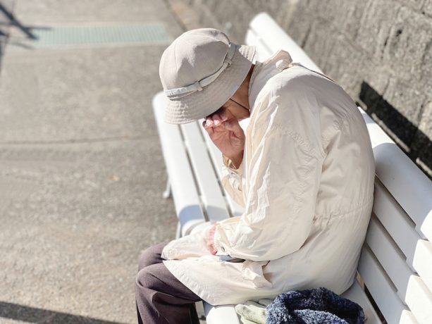 認知症の介護は想定外のことが起こる「適度な距離とほどよい準備が大切」【専門家解説】