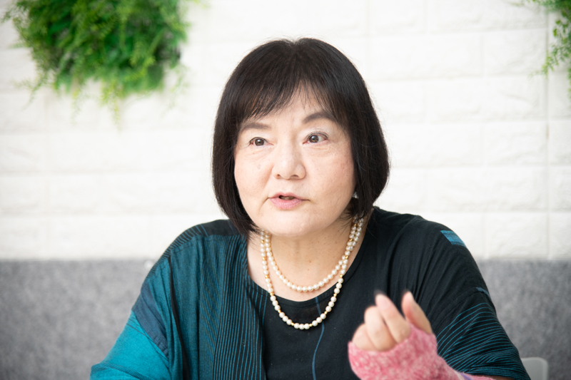 信友直子さん