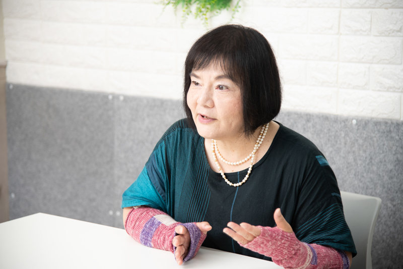 信友直子さん