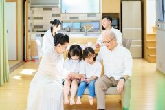 「家を子どもに残したくない」が約5割 「家を残すことが必ずしも子どものためにならない」という認識広がる【子どもを持つ親500人アンケート】