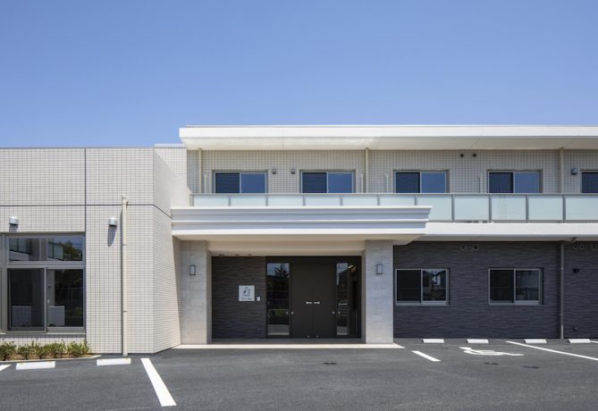 介護・医療依存度の高い人も入居可能！ デイサービス付き住宅型有料老人ホームが千葉県我孫子市にオープン