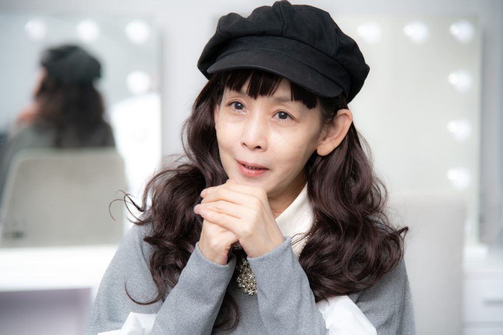 鈴木早智子さん