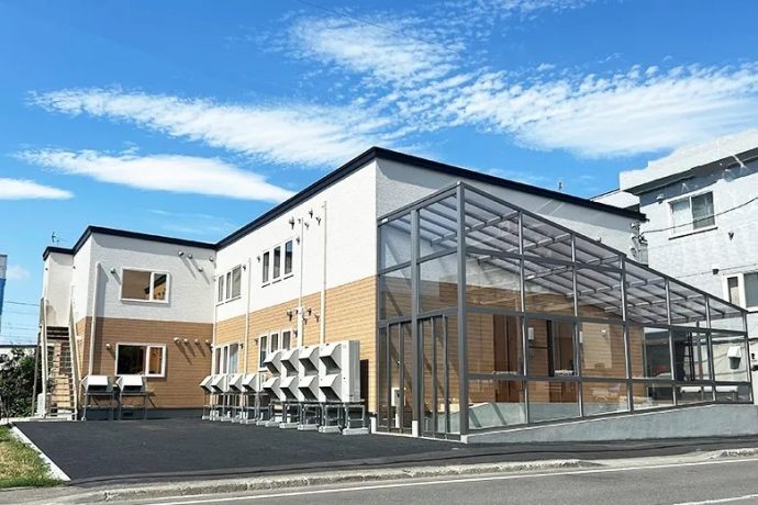 7月にオープンした「ユースタイルホーム札幌白石」の外観