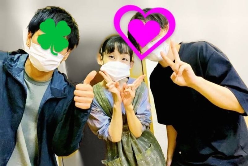 鈴木早智子さん、勤務していた先の同僚と