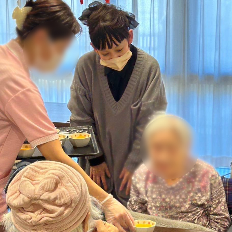 退職後、久しぶりに施設に訪問した際の鈴木さん（写真提供／鈴木早智子さん）