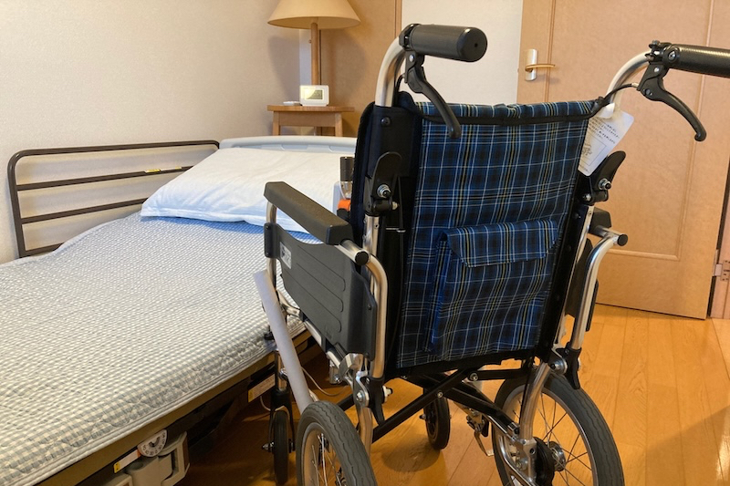 車いすと電動ベッド