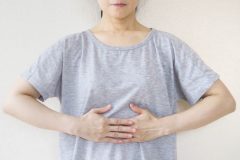 《77歳現役医師が発案》長生きに役立つ「かまた体操」のやり方　たった1分でOK!朝は脳と体を目覚めさせる