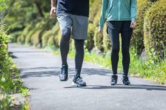 77歳現役医師が考案した“長生き習慣”を解説　いつもの買い物をトレーニングに「店内をくまなく見てウォーキング」「会計が早く終わりそうなレジ探しで状況判断力を養う」