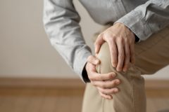 治療しても続くひざの痛み、もしかして筋肉が原因かも?医者も診断が難しい足・ひざの痛み《トリガーポイント》で改善【専門家解説】
