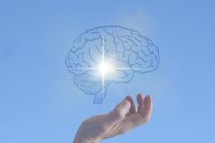 脳の老化対策で実践したい「デュアルタスク」、家事をしながらや歩きながらでも！「足踏み引き算」「しりとりウォーキング」も有効