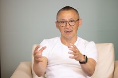 《2000人以上を看取る》在宅緩和ケア医・萬田緑平さん、病院での延命治療に「点滴や水分を入れられて…酸素チューブをつけて…果たしてそれは幸せな最期でしょうか？」