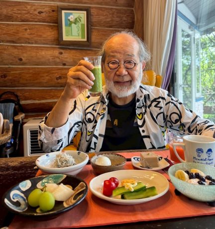 医師・鎌田實さんがすすめる「朝たん」習慣。朝食にたんぱく質を多く摂れば筋力アップ、フレイル予防にも