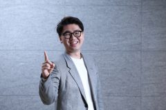 《東大在学中に起業》介護業界に参入した23歳の経営者・森山穂貴さんが考える「介護人材の不足」低賃金の背景にある「善意に頼る意識」